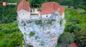 კაცხის სვეტი