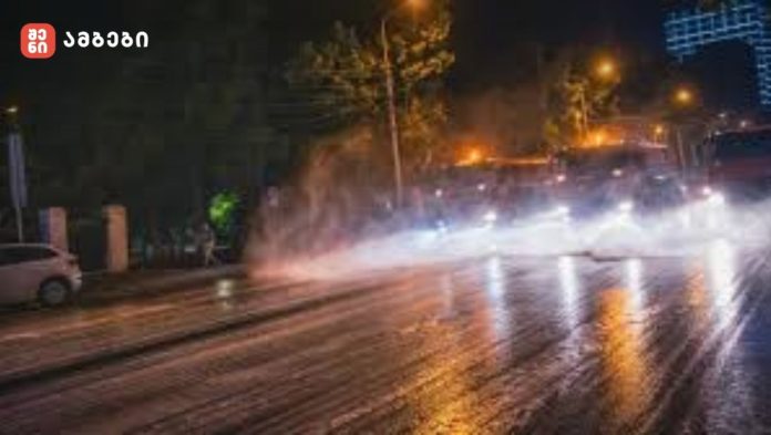 „ქუჩების მორეცხვის სამუშაოები ყოველდღიურად გრძელდება“-თბილისის მერია