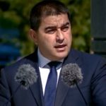 „დღეს ჩვენი თბილისისთვის ისტორიული დღეა, დღეს პატივს მივაგებთ ჩვენს სახელოვან მეფეს, რომლის საბრძოლო ნათლობა 14 წლის ასაკში, ქიზიყში, ნეიშინის ველზე შედგა. სწორედ იქ შეარქვა ხალხმა მტრისთვის თავზარის დამცემ უფლისწულს პატარა კახი“-შალვა პაპუაშვილი