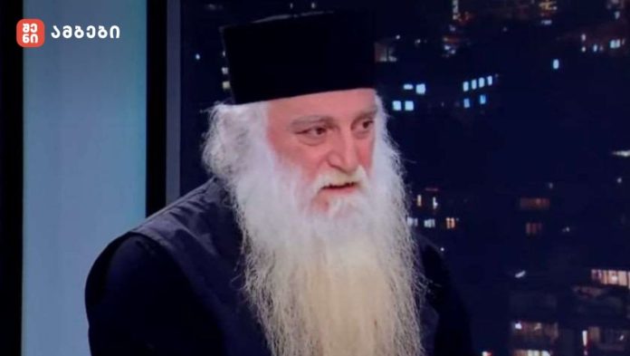 დოროთე ყურაშვილი მეუფე შიოს დაუპირისპირდა - „როდესაც, კოვიდის დროს, ხალხს ეკლესიაში მისვლისკენ მოუწოდებდა და ხალხი კვდებოდა, თვითონ, თუ მღვდელს კოვიდის ტესტი არ ჰქონდა, მასთან მსახურებაზე არ უშვებდა“