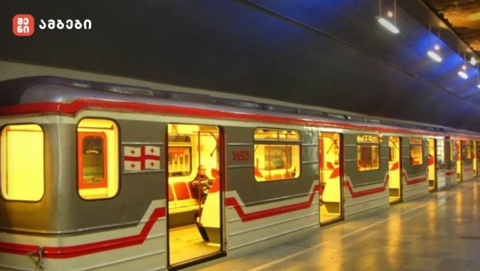 მეტროსადგურ „სამგორში“ მგზავრი გარდაიცვალა - მეტროს პირველ ხაზზე მატარებლების მოძრაობა შეფერხებულია