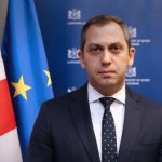 „სუს-ი საკუთარი კომპეტენციის ფარგლებში საკითხის დეტალურ შესწავლას იწყებს - შესაბამისი მკაცრი სამართლებრივი რეაგირება მოჰყვება ნებისმიერ ისეთ მართლსაწინააღმდეგო ქმედებას, რომელიც ზიანს აყენებს საქართველოს მოქალაქეთა ინტერესებს“ - ლაშა მაღრაძე პრემიერის ინიციატივაზე