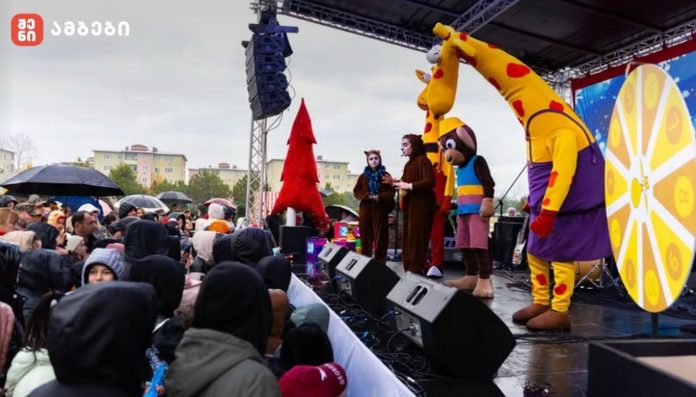 სენაკის სამხედრო ბაზაზე სამხედრო მოსამსახურეების შვილებისთვის საახალწლო ღონისძიება გაიმართა