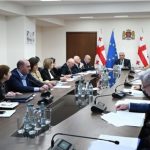 ფსიქოტროპული მედიკამენტების არამართლზომიერად და ჭარბი ოდენობით გამოწერის გამო, 10 მედიკოსს პროფესიული პასუხისმგებლობა დაეკისრა - ერთს საექიმო საქმიანობის სერტიფიკატი სამუდამოდ გაუუქმდა, 8 ექიმს, საქმიანობის უფლება, 6 თვის ვადით შეეზღუდა, ერთს კი წერილობითი გაფრთხილება მიეცა