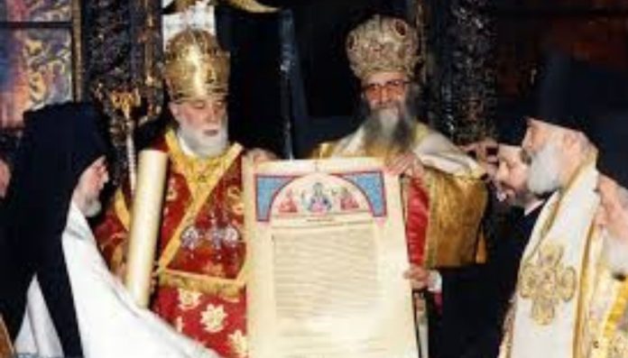 25 მარტი საქართველოს მართლმადიდებელი ეკლესიის ავტოკეფალიის აღდგენის დღეა. სიონის ღვთისმშობლის მიძინების საპატრიარქო ტაძარში სადღესასწაულო პარაკლისი 14:00 საათზე დაიწყება.