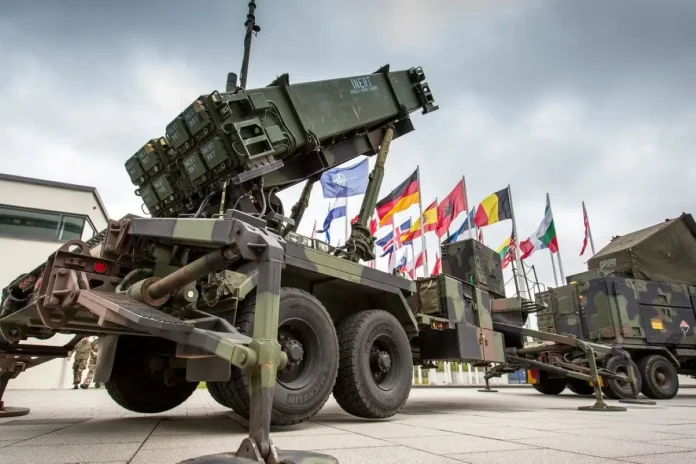 ნატოს საჰაერო თავდაცვამ თურქეთის ტერიტორიის თავზე ირანის ბალისტიკური რაკეტა ჩამოაგდო