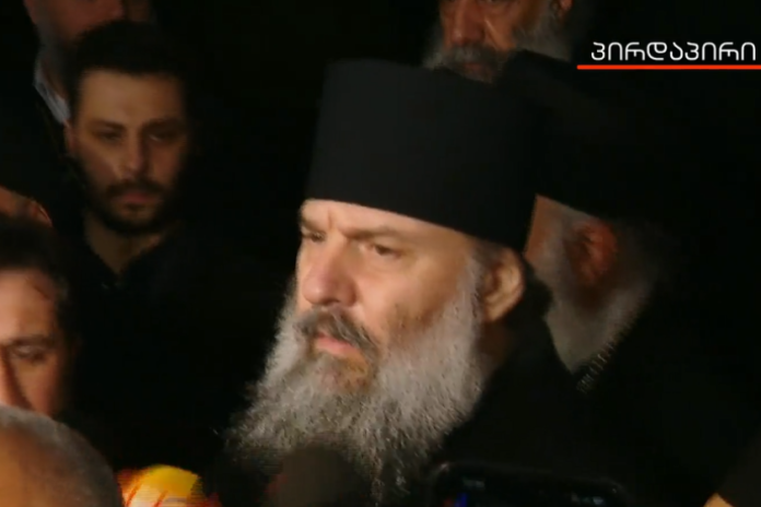 მეუფე შიო: მიჭირს იმის თქმა, რაც უნდა მოგახსენოთ. ამ რამდენიმე წუთის წინ განისვენა სრულიად საქართველოს კათოლიკოს პატრიარქმა ილია მეორემ