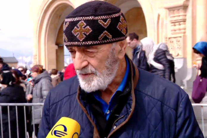 ტარიელ ხალხელაური: პატრიარქი იყო ისეთი პიროვნება, რომელთანაც ყველანაირ თემაზე შემეძლო საუბარი, მიუღებელი იყო თუ არა მართლმადიდებლობისთვის. პატრიარქი გისმენდა, გეტყოდა შენ ასე ხედავ? და გაძლევდა ანალიზის საშუალებას