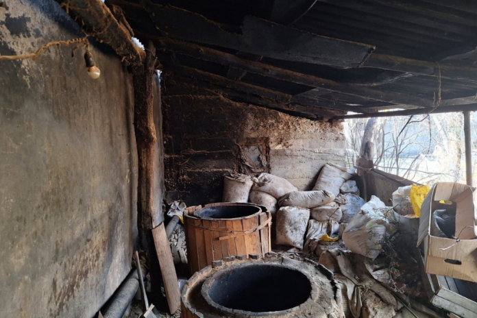 სურსათის ეროვნულმა სააგენტომ გორში ხორცპროდუქტების შესაბოლი არალეგალური საწარმო გამოავლინა