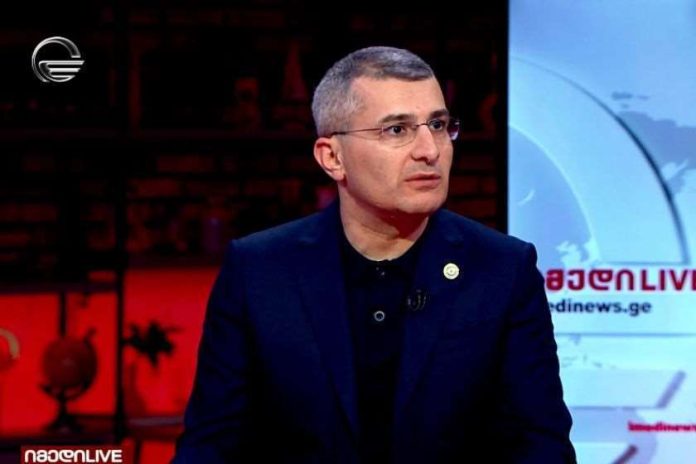 „კოორდინაციის ფუნქცია სამართალდამცავ უწყებებთან ნამდვილად მექნება და მე შევეცდები, რომ ჩემი ამ როლით კიდევ უფრო გავაძლიერო სამართალდამცავი უწყებების ის პოზიტიური დინამიკა, რაც ჩვენ ყველამ ერთად შევძელით ბოლო თვეების განმავლობაში, ეს იქნება კორუფციასთან, ტერორიზმთან ბრძოლა, ეს იქნება ანტინარკოტიკული კამპანია“-მამუკა მდინარაძე