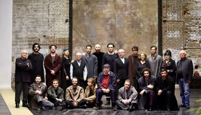 კულტურის სამინისტროს მხარდაჭერით, რუსთაველის ეროვნულ თეატრში რობერტ სტურუას სპექტაკლის - „ვეფხისტყაოსნის“ პრემიერა გაიმართა