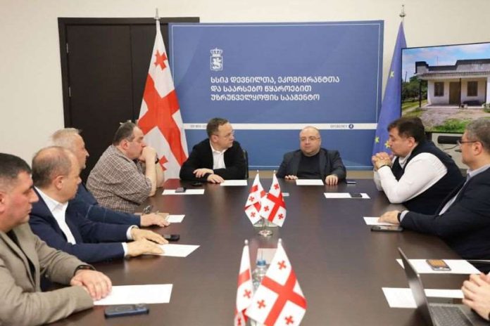 დევნილთა სააგენტო იძულებით გადაადგილებულ 500-ზე მეტ ოჯახს საცხოვრებელ სახლებს შეუსყიდის