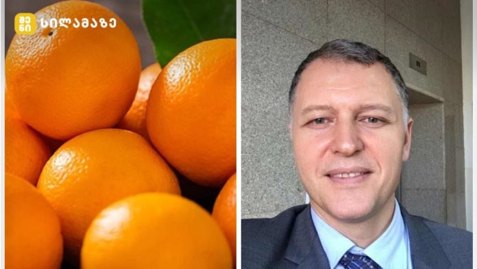 Left: close-up of bright oranges; right: man in a suit smiling in a hallway, taking a selfie.