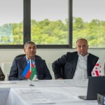 საქართველოში ვიზიტის ფარგლებში მყოფ აზერბაიჯანის თავდაცვის მინისტრს მუხროვანის სამხედრო ბაზაზე უმასპინძლეს