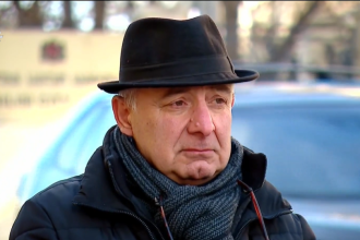 გიორგი ჩახუნაშვილმა და 4 ოქტომბრის საქმეზე დაკავებულმა კიდევ ერთმა პირმა, დანაშაული აღიარეს და მოინანიეს. მოსამართლემ პროკურატურის შუამდგომლობა საპროცესო შეთანხმების შესახებ დააკმაყოფილა