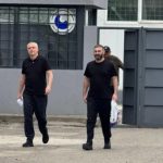 თავდაცვის სამინისტროს თანხის გაფლანგვაში მსჯავრდებულები მხეიძე და ხაინდრავა სასჯელს მოეხსნენ — photo: primetime.ge