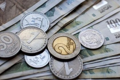 ქართული ლარი გამყარდა — დოლარი 2.608 ლარამდე დაეცა — photo: bm.ge