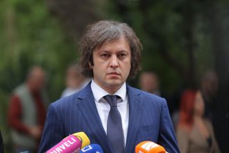 კობახიძე პროტესტის მონაწილეებს სექტასთან ადარებს: “მიზნის გარეშე იკრიბებიან” — photo: www.interpressnews.ge