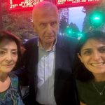 რომანის გმირები ცხოველი ადამიანების სახით გაჩერებაზე