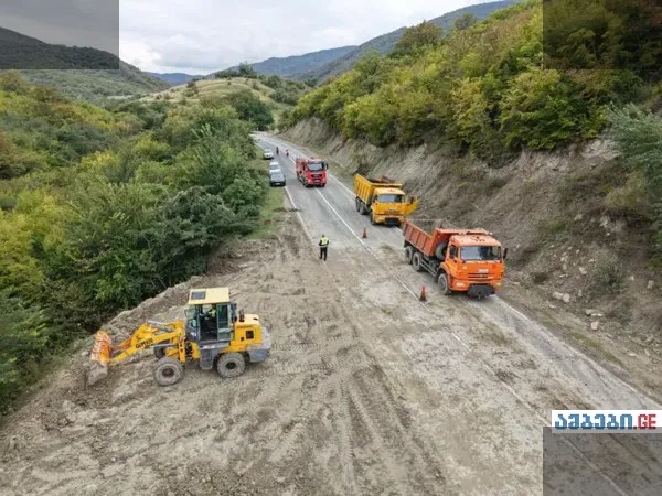 ვაზიანი-გომბორი-თელავის გზა კლდოვანი მასის გამო დახურულია
