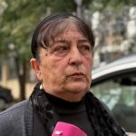 მკვლელობაში მსჯავრდებულის დედა განაჩენს აკритიკებს