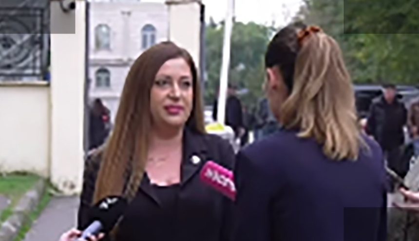 იმნაძის დედა პროკურორს სიტყვიერად დაუპირისპირდა