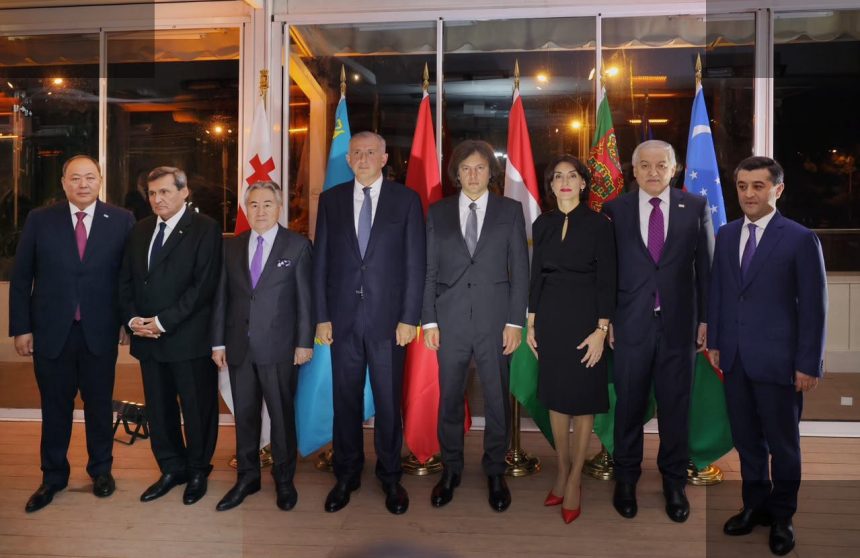 პრემიერი ცენტრალური აზიის დელეგაციას სახელმწიფო უზეიმზე უმასპინძლა