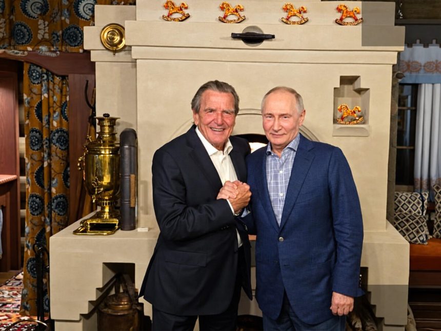 პუტინმა დაბადების დღე გერმანელი პოლიტიკოსის გაზეწნით აღნიშნა