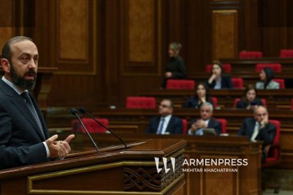 სომხეთი აზერბაიჯანში დაკავებულების გათავისუფლებისთვის ცდილობს
