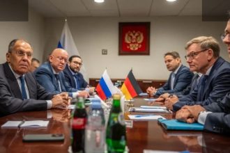 გერმანიის მინისტრი ლავროვს პირველად შეხვდა 2022 წლის შემდეგ
