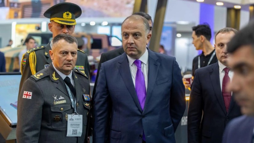 ირაკლი ჩიქოვანი ბაქოში ADEX 2026-ს დაესწრო — სამმხრივი მინისტერიალი სამხრეთ კავკასიის უსაფრთხოების დღეს წინ — photo: primetime.ge