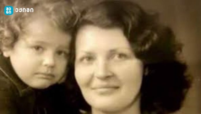 გიორგი ფხაკაძის ემოციური პოსტი - „მენატრები… დღეს ჩემთვის არის დედის დღე”