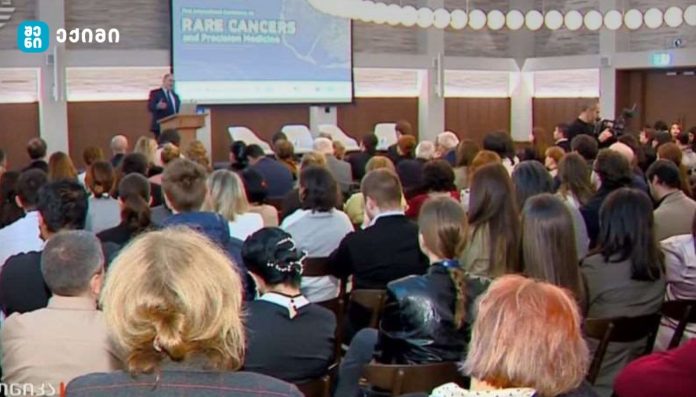 ისაუბრებენ იშვიათი ონკოლოგიური პათოლოგიების შესახებ. წარმოდგენილი იქნება უახლესი მიღწევები, იმუნოთერაპიის, უჯრედული თერაპიისა და კიბოს ვაქცინების შესახებ