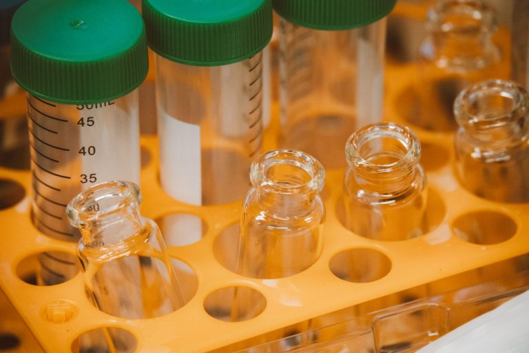 UK Biobank-ის ფართომასშტაბიანი კვლევის მონაცემები: მრავალ ქრონიკული დაავადების შეფასების სხვადასხვა მეთოდი მნიშვნელოვნად განსხვავებულ შედეგებს აჩვენებს