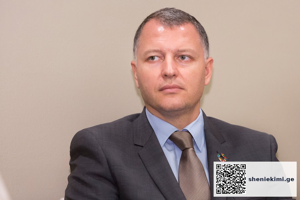 „მეკითხებიან, იქნება კოვიდის ახალი ვარიანტი? – იქნება, ომიკრონი დასასრულის დასაწყისია? – არა“ | sheniekimi.ge | შენი ექიმი