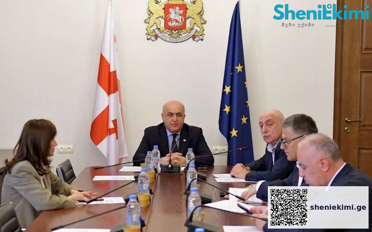 ჯანმრთელობის დაცვისა და სოციალურ საკითხთა კომიტეტმა „ნარკოტიკული საშუალებების, ფსიქოტროპული ნივთიერებების, პრეკურსორებისა და ნარკოლოგიური დახმარების შესახებ“ კანონში ცვლილებებს მხარი დაუჭირა | sheniekimi.ge | შენი ექიმი