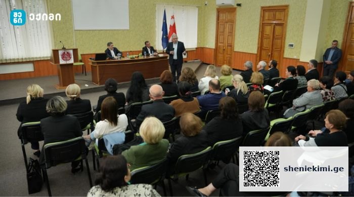 მიხეილ სარჯველაძე თელავში სამედიცინო სექტორის წარმომადგენლებს შეხვდა – ჯანდაცვის მინისტრმა სამედიცინო სექტორთან მჭიდრო თანამშრომლობის მნიშვნელობა | sheniekimi.ge | შენი ექიმი