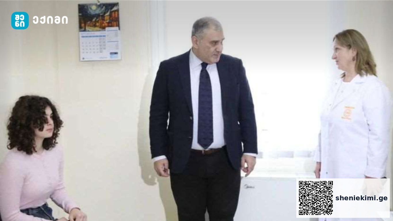 მიხელ სარჯველაძემ, პაციენტებისგან და მათი მშობლებისგან დიაბეტის მართვის სახელმწიფო პროგრამასთან დაკავშირებით მოსაზრებები მოისმინა და მათ საჭიროებებს გაეცნო | sheniekimi.ge | შენი ექიმი