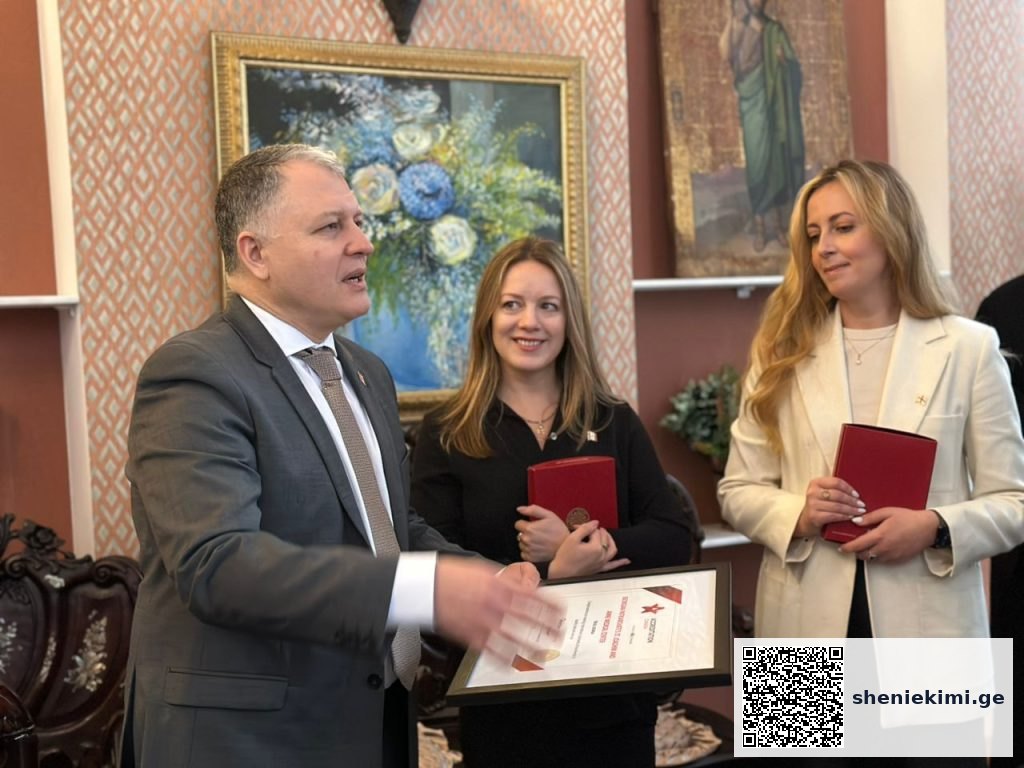 “აკრედიტაცია კანადის” გუნდის ოფიციალური ვიზიტი საპატრიარქოს რეზიდენციაში – საპატრიარქოს კლინიკამ საერთაშორისო აკრედიტაციის სერტიფიკატი მიიღო | sheniekimi.ge | შენი ექიმი