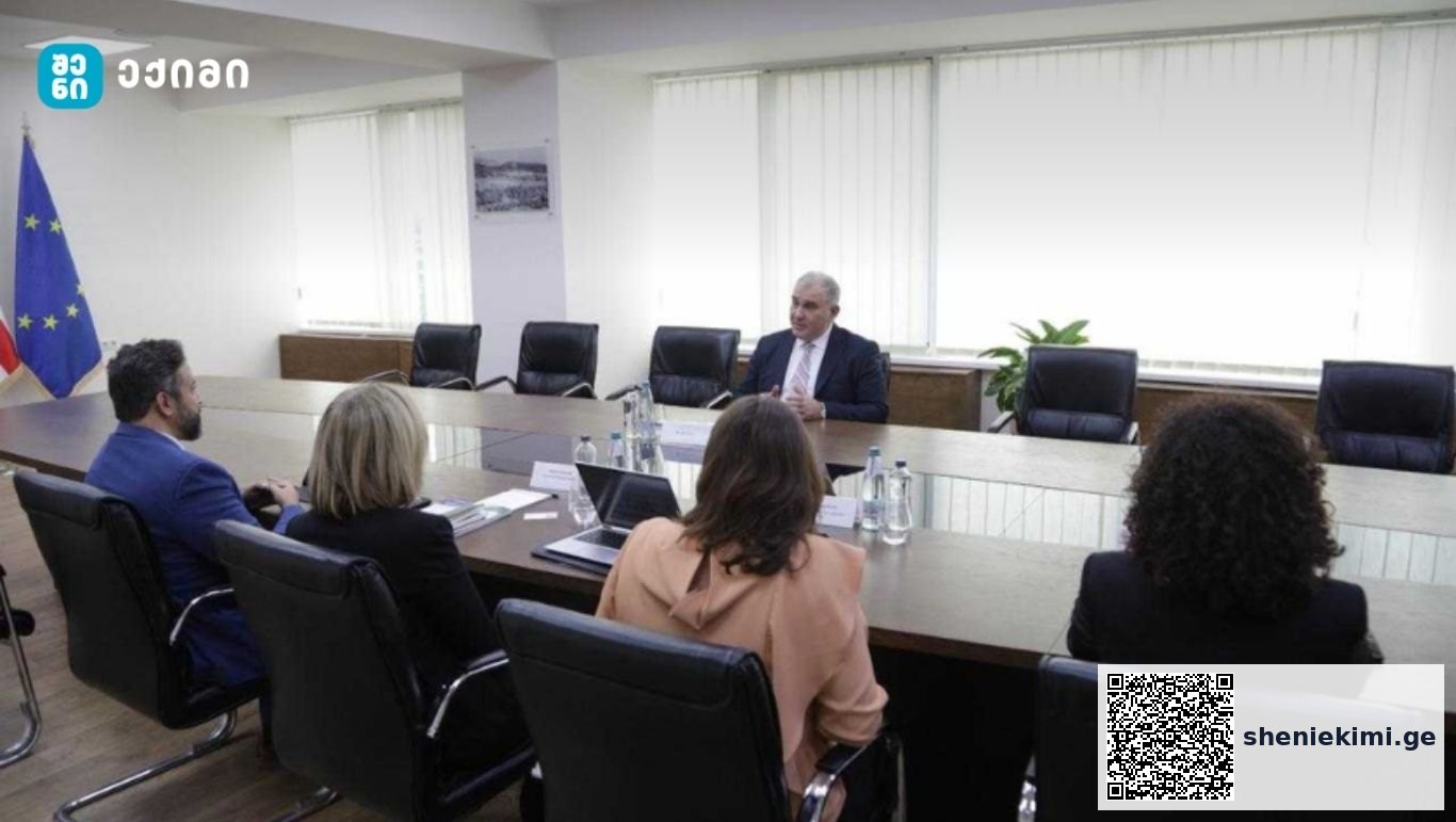 განსაკუთრებული ყურადღება გამახვილდა საქართველოს კლინიკებში საერთაშორისო აკრედიტაციის პროცესების გაძლიერებაზე და ავსტრალიის ჯანდაცვის სტანდარტების საბჭოს (ACHS) გამოცდილების გაზიარების მნიშვნელობაზე | sheniekimi.ge | შენი ექიმი