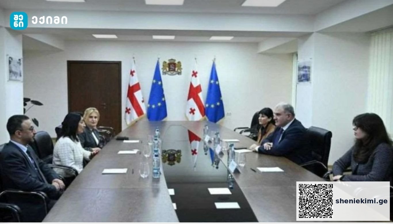შეხვედრაზე თანამშრომლობის კონკრეტული მიმართულებები განიხილეს, მათ შორის, ევროპულ კლინიკებთან ერთობლივი პროგრამების განვითარება, სამედიცინო პერსონალის კვალიფიკაციის ამაღლება და გამოცდილების გაზიარება, სტაჟირებებისა და გაცვლითი პროგრამების განხორციელება. | sheniekimi.ge | შენი ექიმი