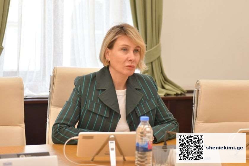 “ხართ თუ არა გარიგებული ექიმებთან?იღებენ თუ არა ამისთვის კონკრეტულ შემოსავლებს?” – ნინო წილოსანი GM ფარმას დირექტორს | sheniekimi.ge | შენი ექიმი