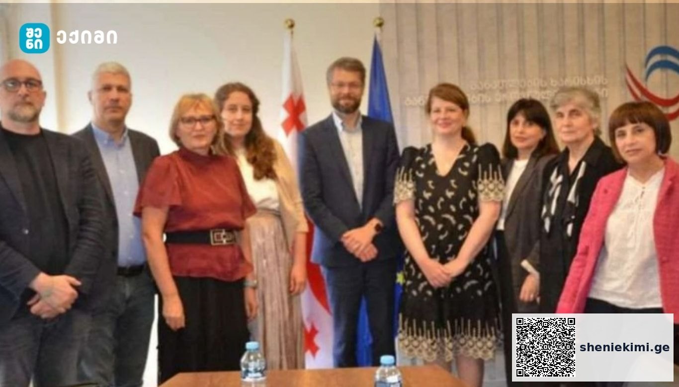 მსოფლიო ჯანდაცვის ორგანიზაციის ექსპერტებმა ხაზი გაუსვეს საექთნო განათლების მიმართულებით უმაღლესი განათლების დარგობრივი მახასიათებლებისა და პროფესიული განათლების სტანდარტების გადახედვის მნიშვნელობას და შესაბამისი რეკომენდაციების გაწევის გზით აქტიური თანამშრომლობის სურვილი გამოთქვეს | sheniekimi.ge | შენი ექიმი