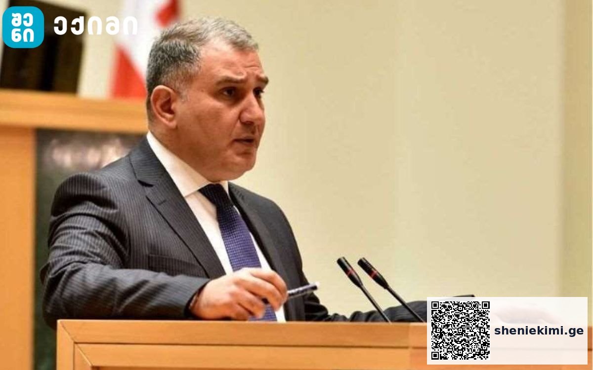 მიხეილ სარჯველაძე დიუშენის სამკურნალო მედიკამენტზე: აუცილებლად დიდი სიფრთხილეა საჭირო ამ მიმართულებით. იქ არის გარკვეული კლინიკური მაჩვენებლები, რომელსაც უნდა აკმაყოფილებდეს პაციენტი. ყველა ეს საკითხი მოითხოვს სკრუპულოზურ მუშაობას. საბედნიეროდ, დღეს უკვე ამ ფაზაში ვართ, როდესაც ამ საკითხებზე მუშაობა იწყება. ეს არის მოსალოცი ამბავი | sheniekimi.ge | შენი ექიმი