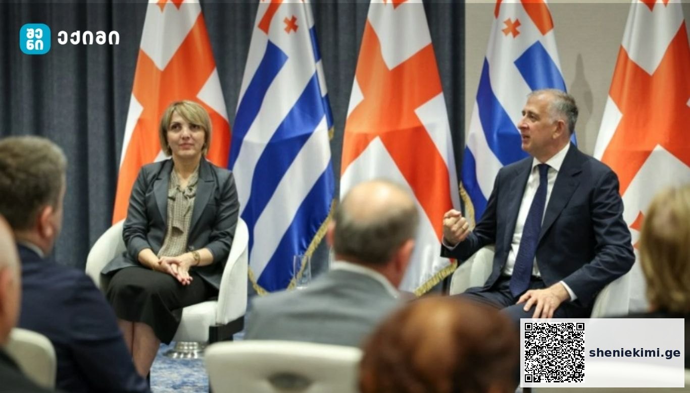 „აჭარის ჯანდაცვის სამინისტროს ბიუჯეტი დინამიურად მზარდია, რაც ნიშნავს მეტ პროგრამას და მეტ შესაძლებლობას ჩვენი მოსახლეობისთვის. გრძელდება სამედიცინო ინფრასტრუქტურის განვითარებაც. ძალიან მალე რეგიონში სამი სამედიცინო დაწესებულების მშენებლობა დასრულდება“-აჭარის მთავრობის თავმჯდომარე | sheniekimi.ge | შენი ექიმი